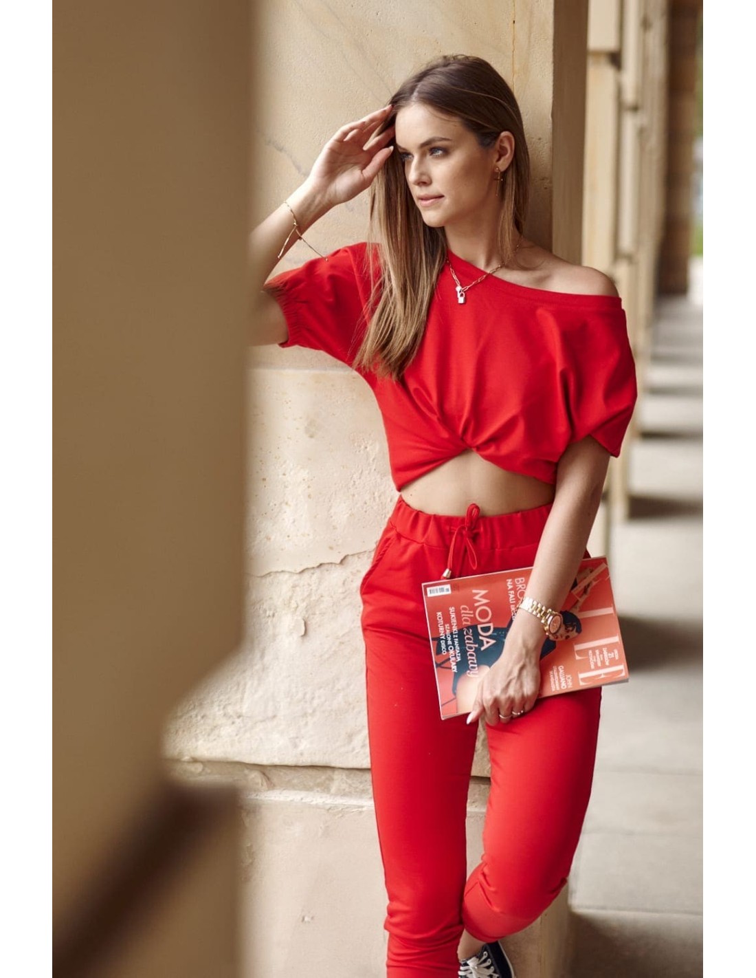 Set aus Hose und Sweatshirt mit Kette, rot FI640 – Online-Shop – Boutique